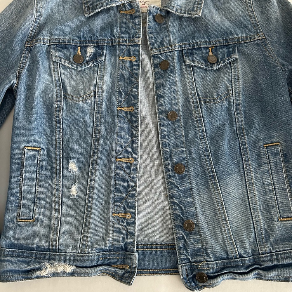 Blue jean jacket - Picture 6 of 10